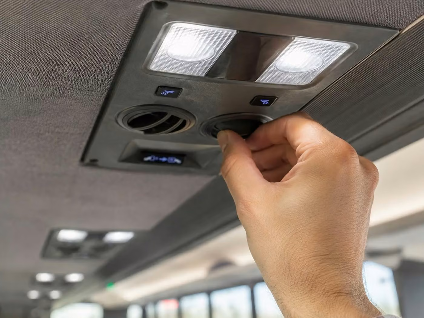 beverly hills 25 passenger minibus air conditioning