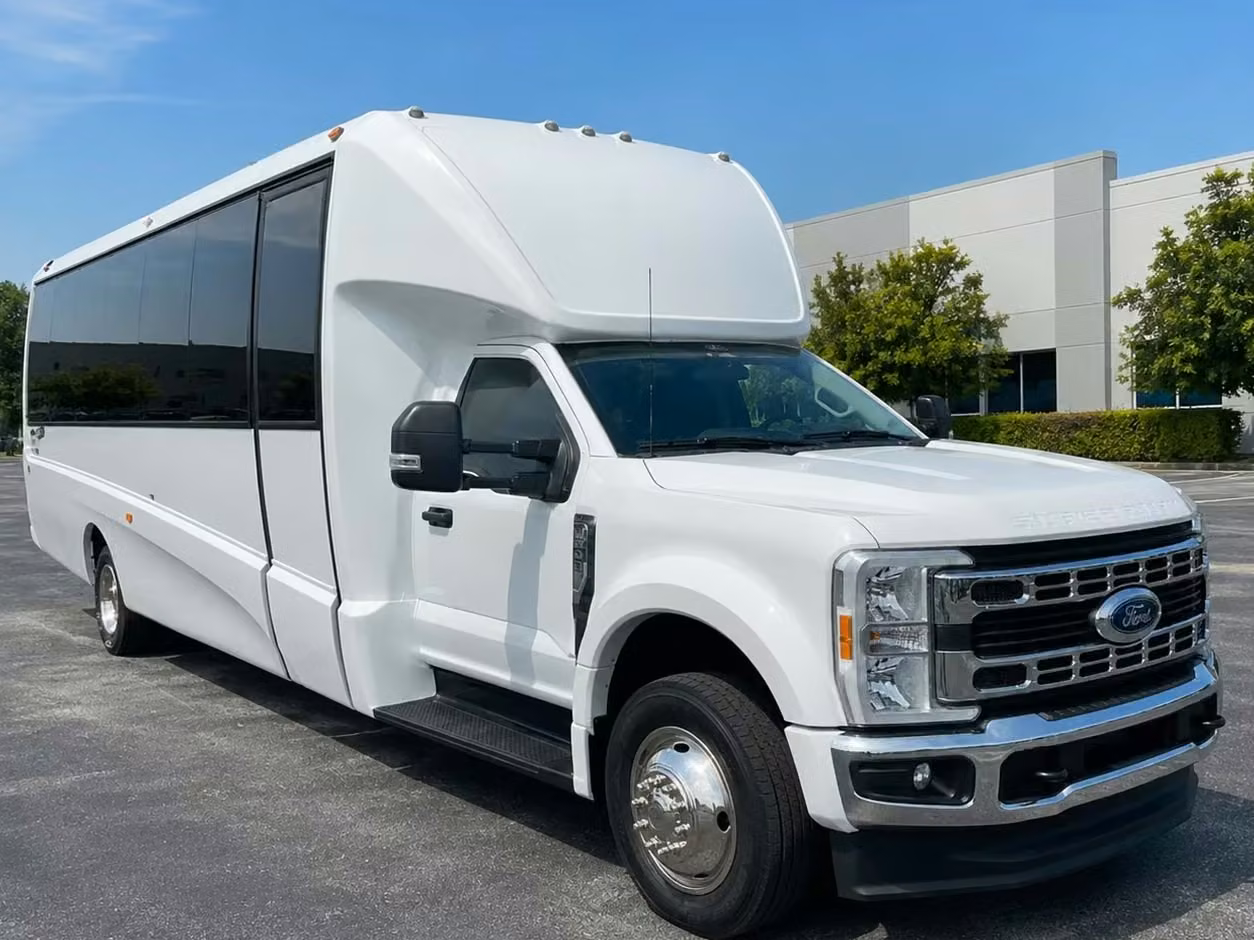 beverly hills 25 passenger minibus rental