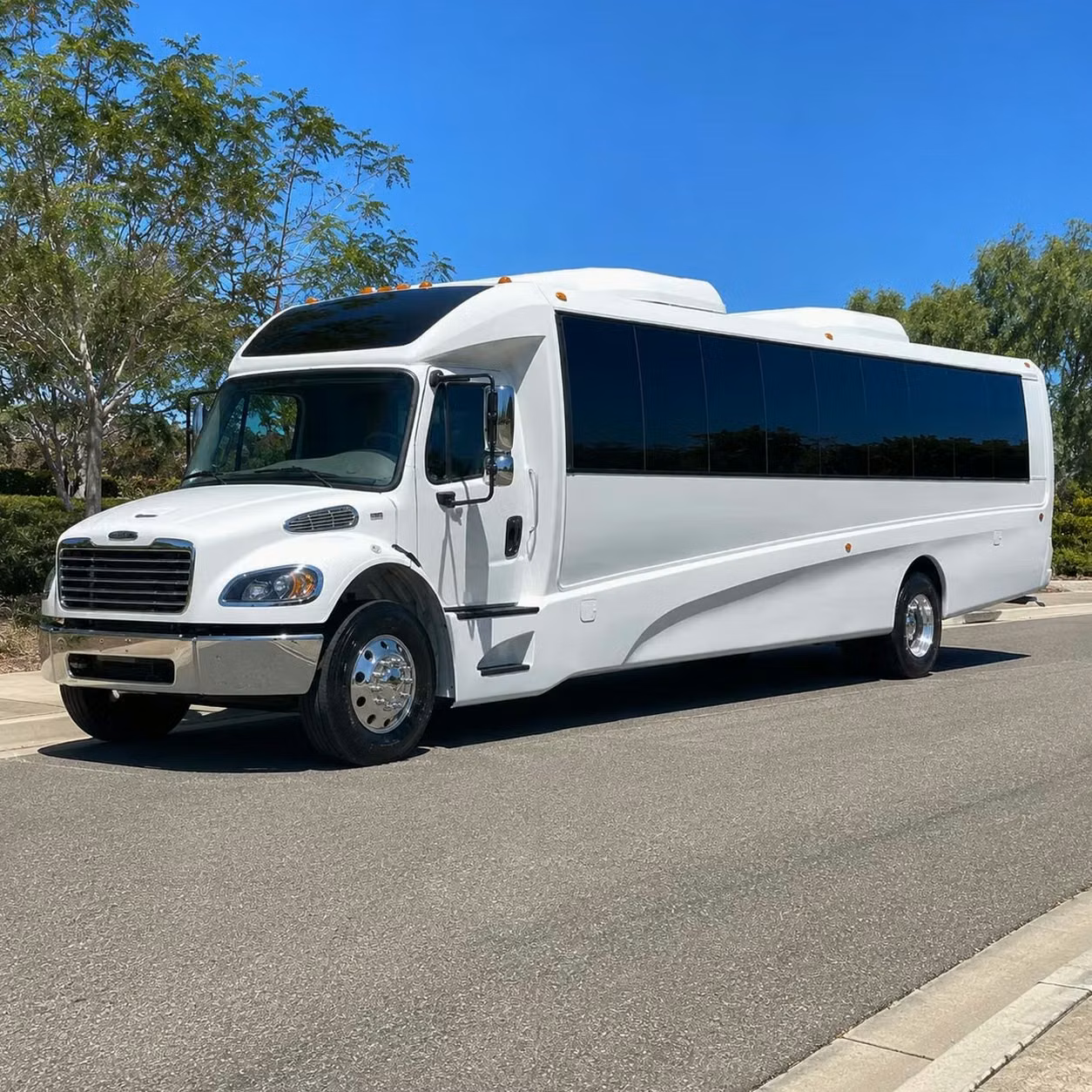 beverly hills 35 passenger minibus rental